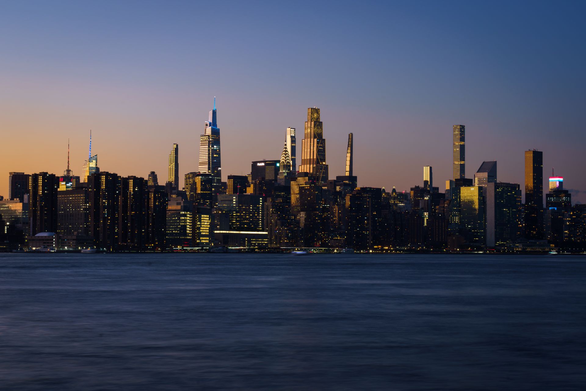 Manhattan skyline at dusk